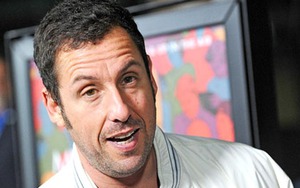 Adam Sandler dẫn đầu nhóm nghệ sĩ được trả thù lao cao hơn năng lực